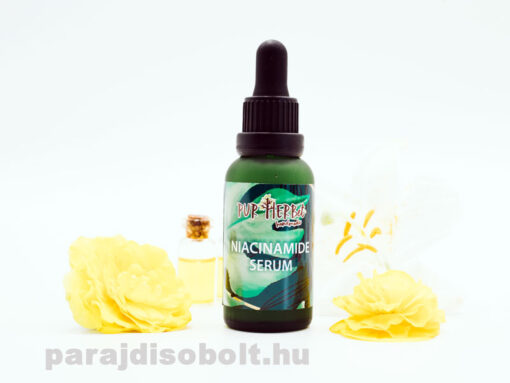 A Pur Herbet Niacinamid szérum azonnal beszívódik a bőrbe és nem hagy maga után zsíros érzetet.